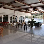 Ξενοδοχείο Tivoli 3*