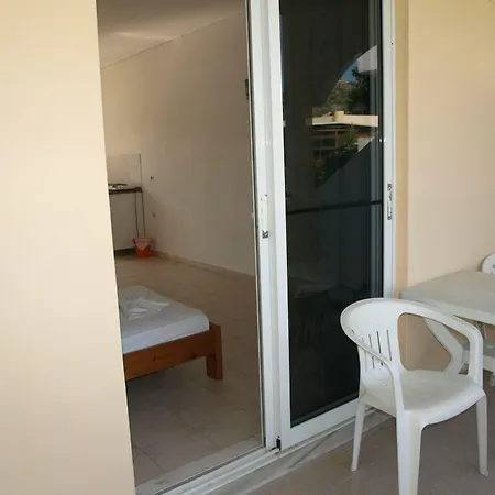 Tivoli Hotel 3*