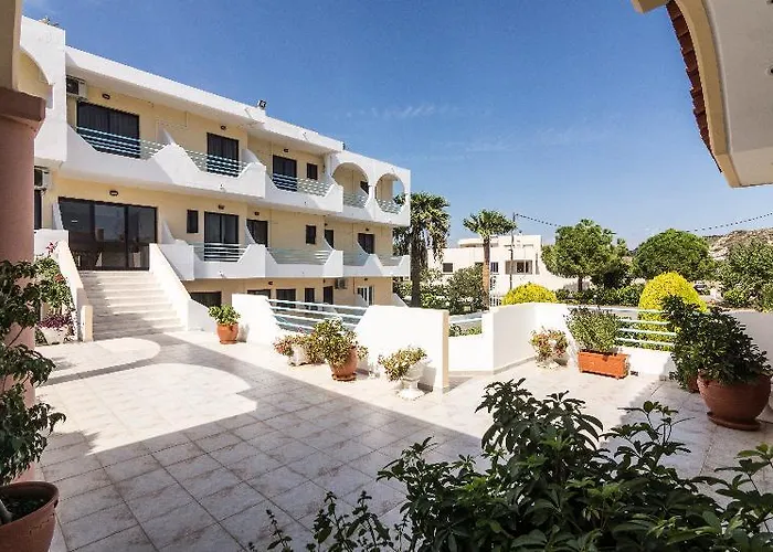 فندق Tivoli فاليراكي