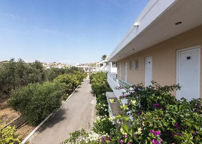 فندق Tivoli فاليراكي