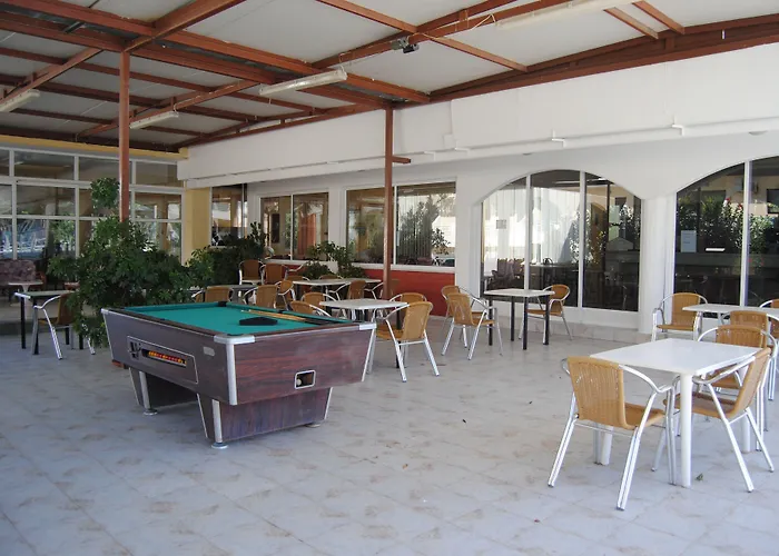 Tivoli 3* فاليراكي