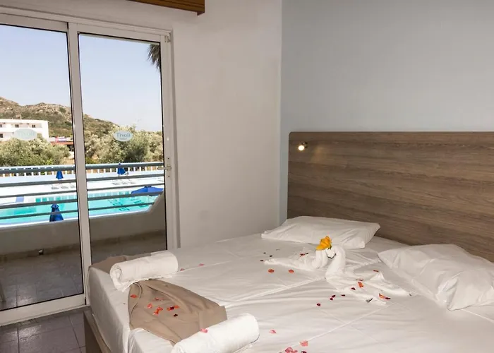 Отель Tivoli 3*