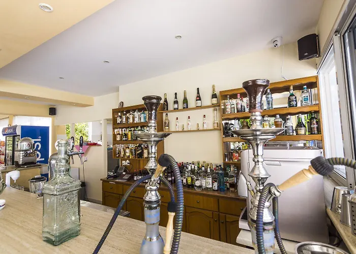 Tivoli Отель Фалираки